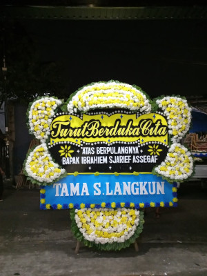 Papan Bunga Duka di Midai